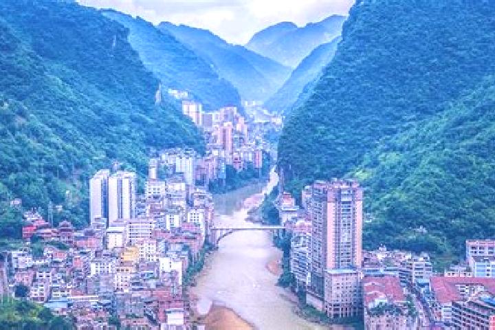 Kinsley, 35 — Escort in Yanjing, China