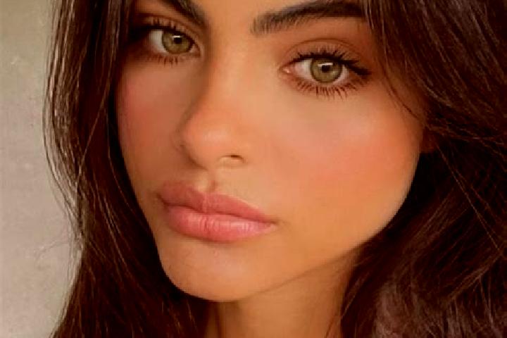 Kinsley, 36, a brunette dark-eyed caucasian companion based in San Francisco Grande. Offering Prostate Massage, 69, OWO. Available for incall and outcall, ov...