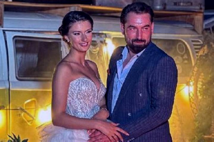 Kinsley, 36 — Escort in Emirler, Turkey