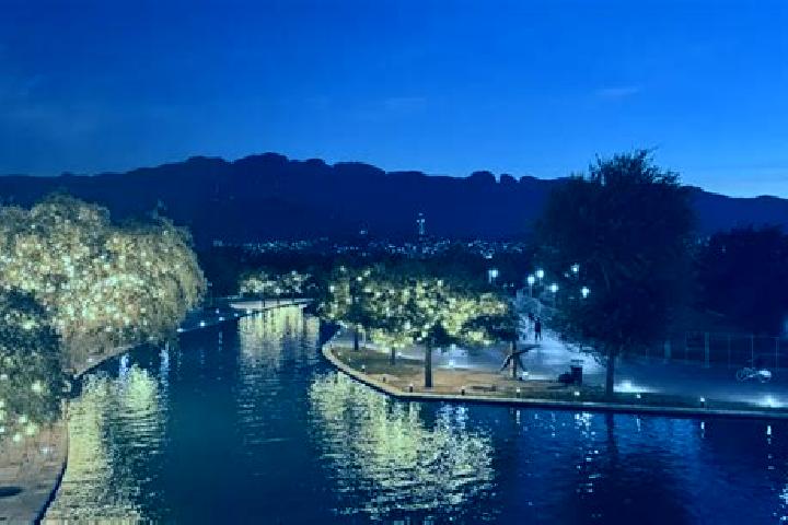 Kinsley, 36 — Escort in Guadalupe Victoria (Santa Lucia), Mexico