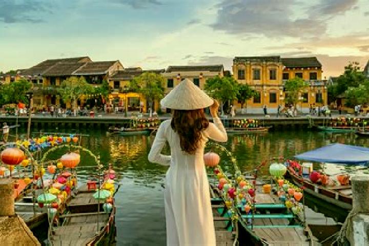 Kinsley, 36 — Escort in Hoi An, Vietnam