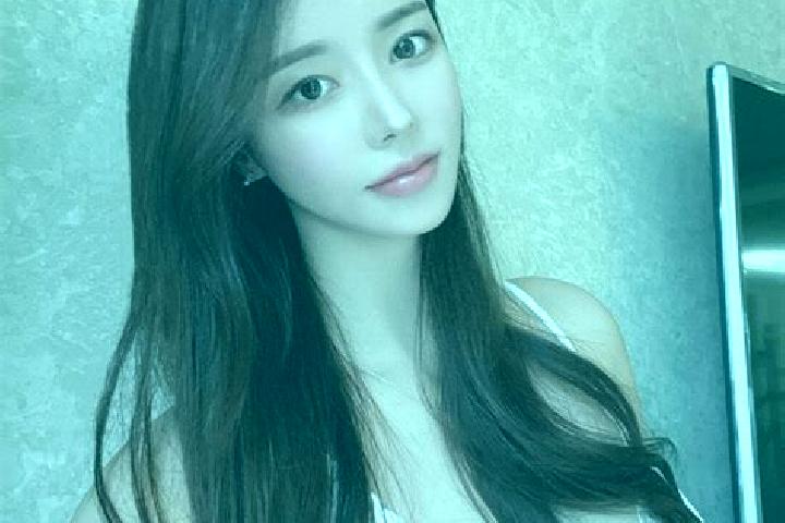 Kinsley, 36 — Escort in Lianzhu, China