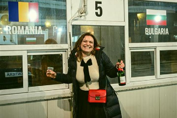 Kinsley, 36 — Escort in Prajani, Romania