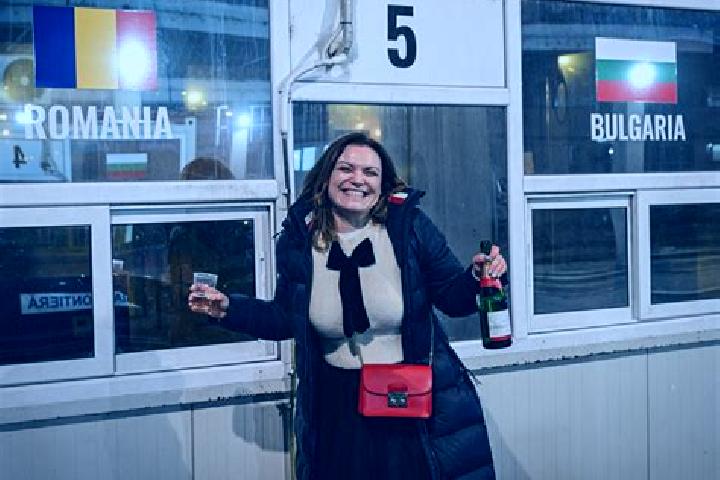 Kinsley, 36 — Escort in Rucareni, Romania