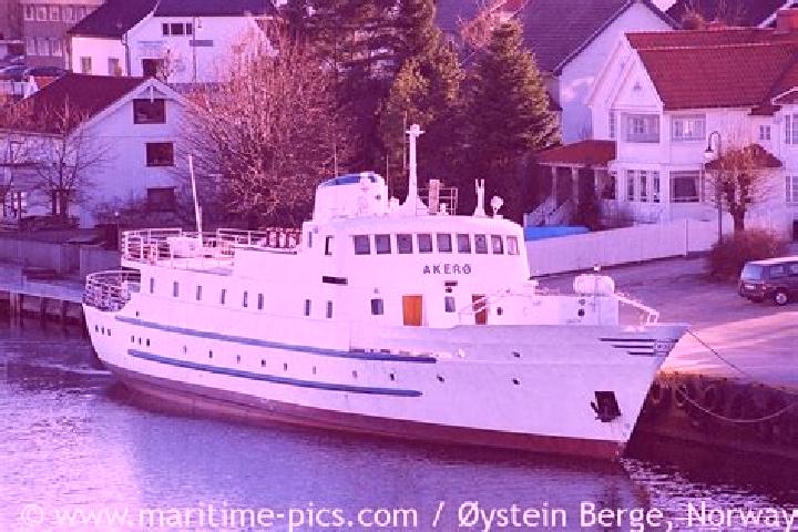 Kinsley, 36 — Escort in Svelvik, Norway