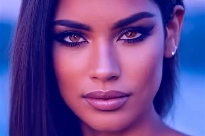 Kinsley, 37, a black green-eyed latina companion based in Ernzen. Offering Fetish, Domination, OWO. Available for incall and outcall, overnight bookings avai...