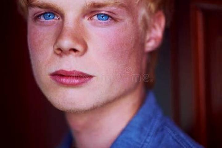 Kinsley, 37, a blonde blue-eyed caucasian companion based in La Trinidad. Offering Prostate Massage, BDSM, GFE, Dinner Date. Available for incall and outcall...