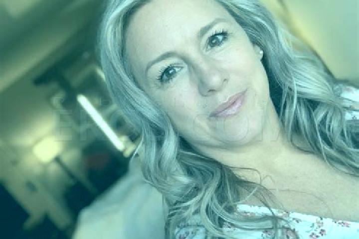 Kinsley, 37, a blonde dark-eyed caribbean companion based in Farandougou. Offering Couples, Girlfriend Experience, GFE, Domination. Available for incall and ...