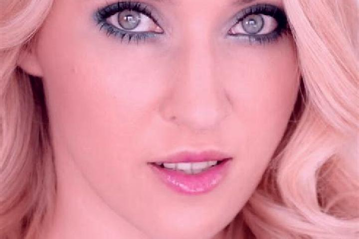 Kinsley, 37, a blonde green-eyed middle eastern companion based in Ganxitan. Offering Fetish, A-Level, Striptease, Deep French Kissing. Available for incall ...