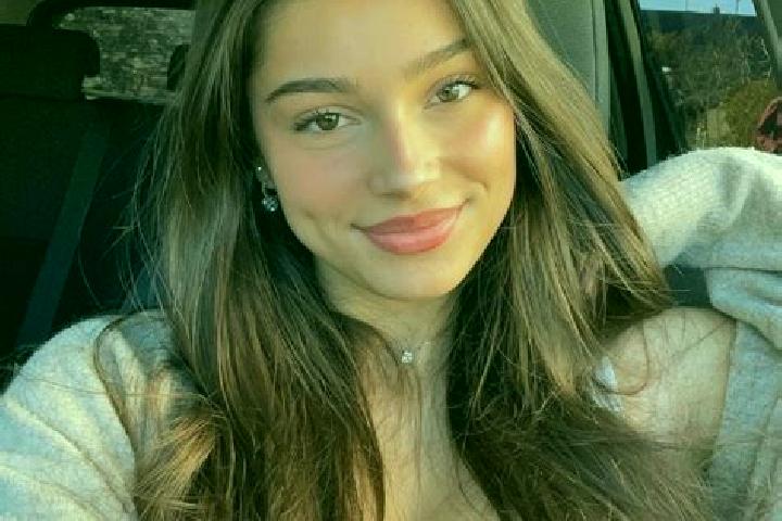 Kinsley, 37, a brunette blue-eyed european companion based in Alcubilla de Nogales. Offering GFE, Girlfriend Experience, Striptease, Party Girl, BDSM. Availa...