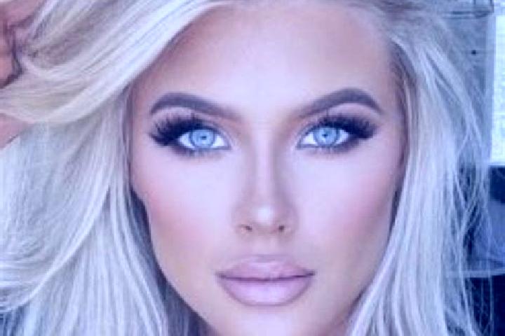 Kinsley, 37, a platinum blonde dark-eyed latina companion based in Xiquan. Offering Couples, A-Level, Tantra. Available for incall and outcall, overnight boo...