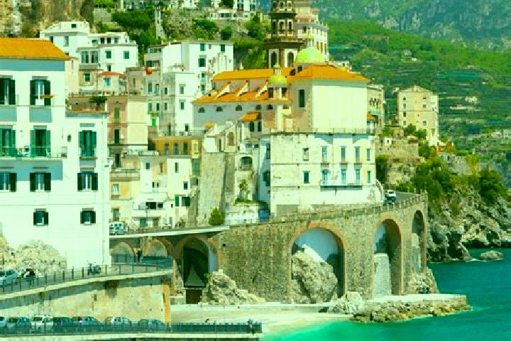 Kinsley, 37 — Escort in Lama Pezzoli, Italy