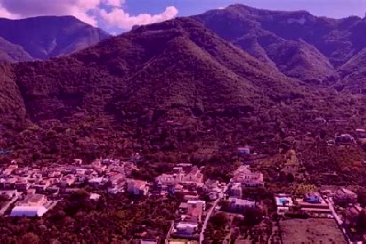 Kinsley, 37 — Escort in Sant Egidio del Monte Albino, Italy