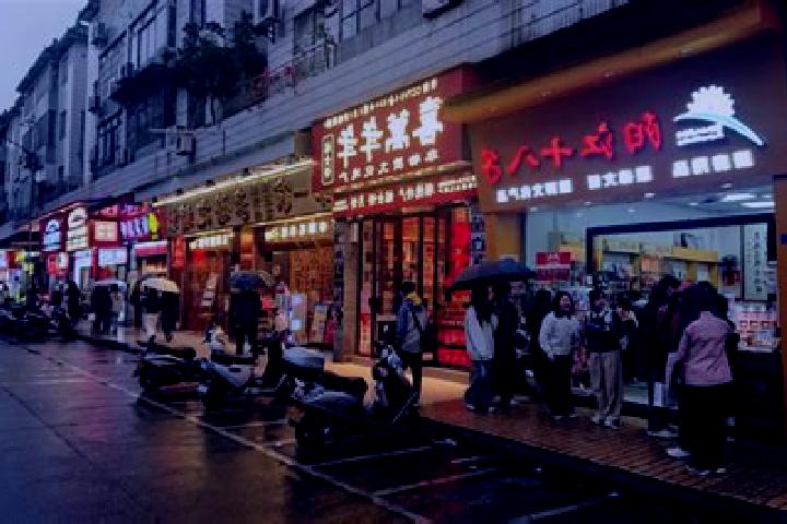 Kinsley, 37 — Escort in Xincun, China