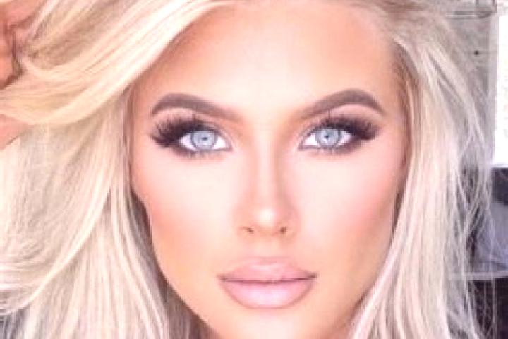 Kinsley, 38, a platinum blonde dark-eyed middle eastern companion based in Hollis Crossroads. Offering Tantra, 69, Fetish. Available for incall and outcall, ...