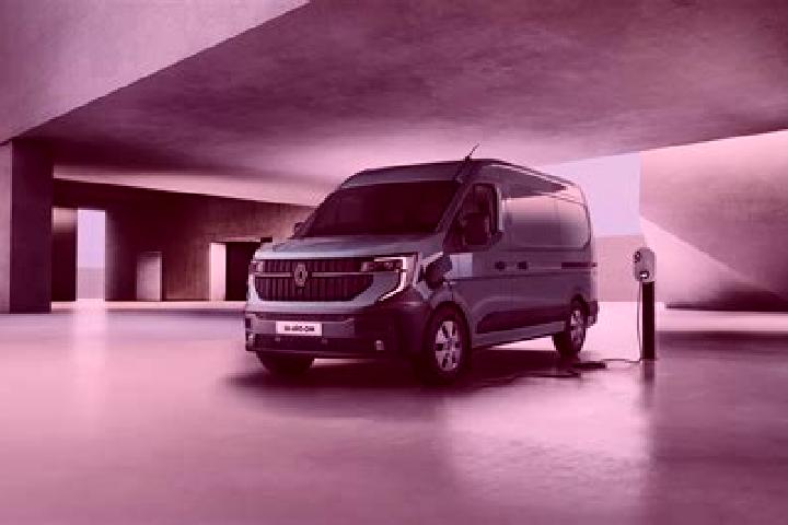Kinsley, 38 — Escort in Batilly, France