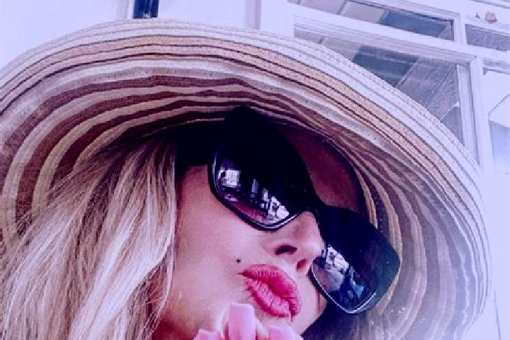 Kinsley, 38 — Escort in Cista, Czech Republic