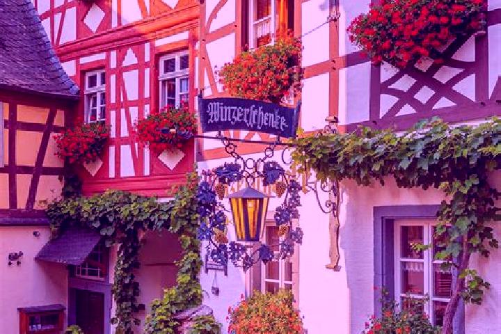 Kinsley, 38 — Escort in Dombuhl, Germany