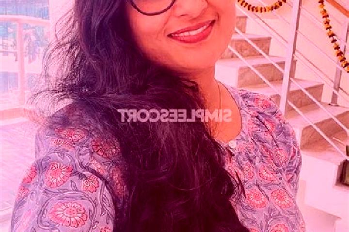 Kinsley, 38 — Escort in Madurai, India