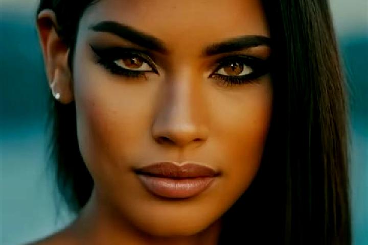 Kinsley, 39, a black green-eyed latina companion based in Nevogilde. Offering Striptease, CIM, Massage, Duos. Available for incall and outcall, overnight boo...
