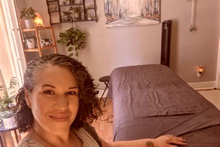 Kinsley, 39, a dark blonde grey-eyed mediterranean companion based in Ricaurte. Offering Domination, Massage, Erotic Massage. Available for incall and outcal...