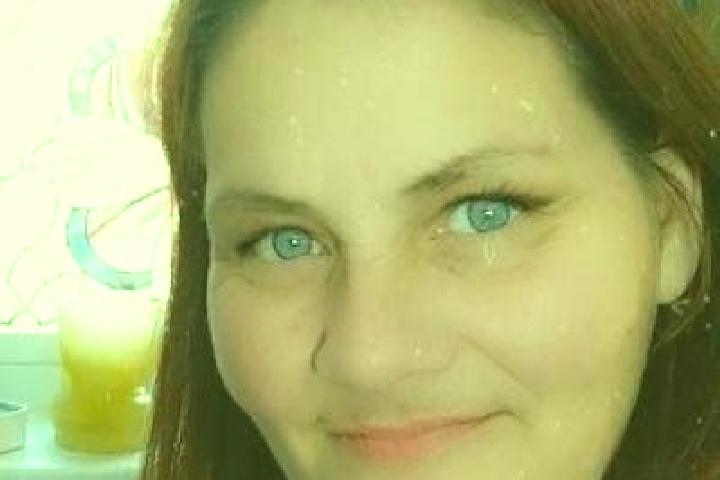 Kinsley, 39, a red dark-eyed caribbean companion based in Murraysville. Offering OWO, Striptease, Domination, Fetish. Available for incall and outcall, day a...