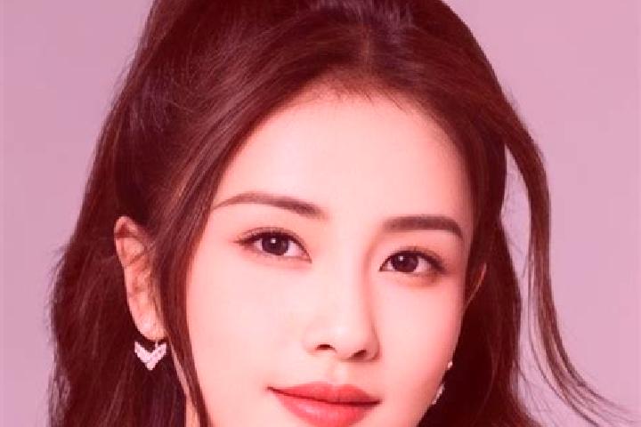 Kinsley, 39 — Escort in Bailu, China