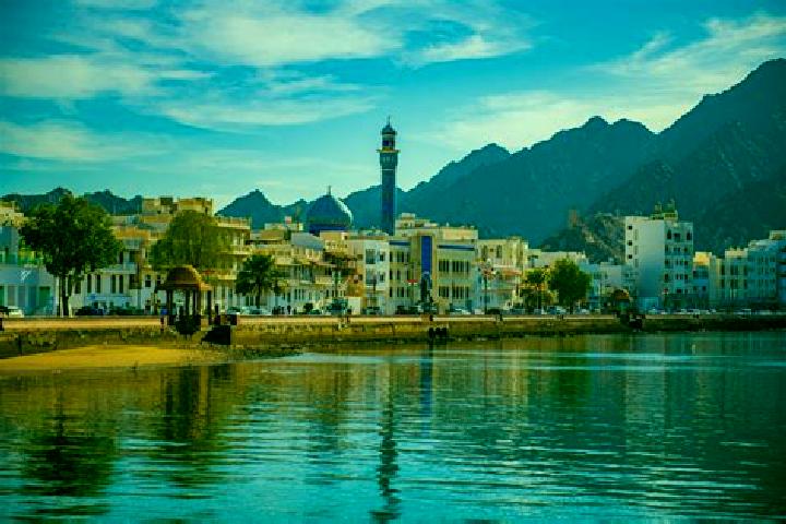 Kinsley, 39 — Escort in Bawshar, Oman