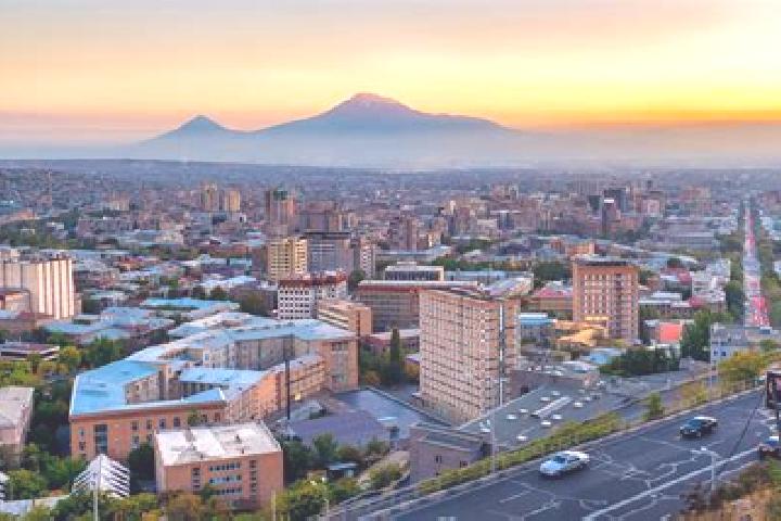Kinsley, 39 — Escort in Geghasar, Armenia