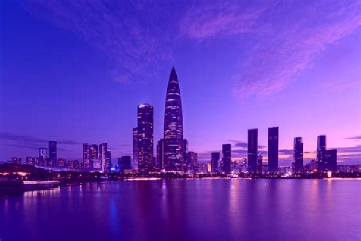 Kinsley, 39 — Escort in Huankou, China