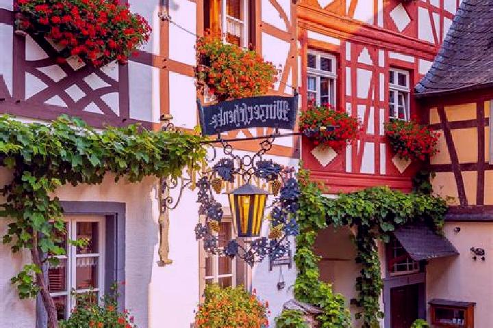 Kinsley, 39 — Escort in Kirchnuchel, Germany