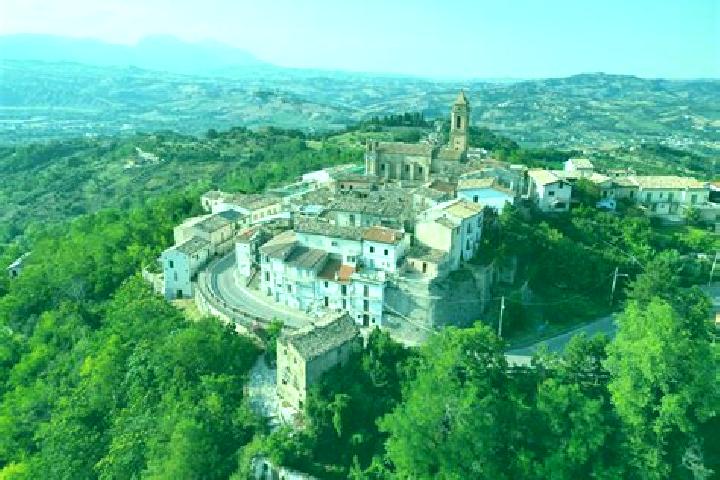 Kinsley, 39 — Escort in Penna Sant Andrea, Italy