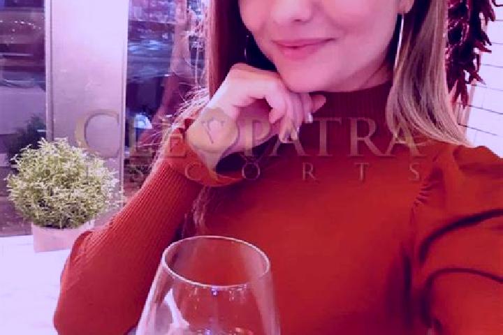 Layla, 20, a auburn amber-eyed asian companion based in Dacono. Offering OWO, Massage, GFE, Dinner Date, Travel Companion. Available for incall and outcall, ...