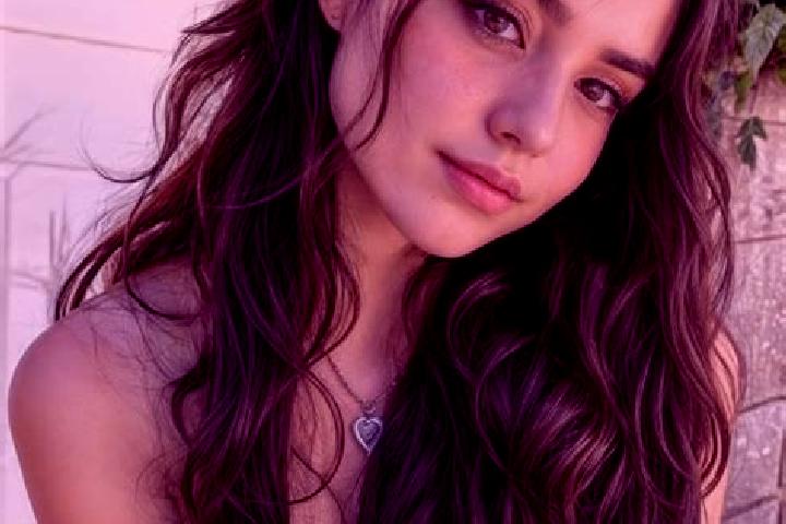 Layla, 20, a auburn hazel-eyed latina companion based in Gaboua. Offering OWO, CIM, Prostate Massage, 69. Available for incall and outcall, day and evening d...