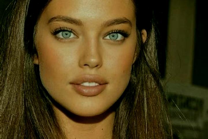 Layla, 20, a chestnut green-eyed caucasian companion based in Chapimarca. Offering Deep French Kissing, Dinner Date, Massage. Available for incall and outcal...