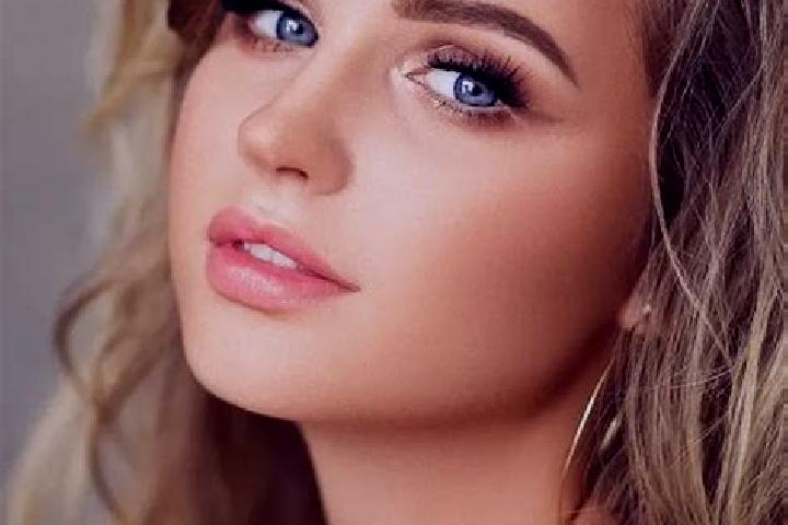 Layla, 20, a dark blonde blue-eyed middle eastern companion based in Nilchi. Offering Girlfriend Experience, CIM, Couples, Massage, Fetish. Available for inc...