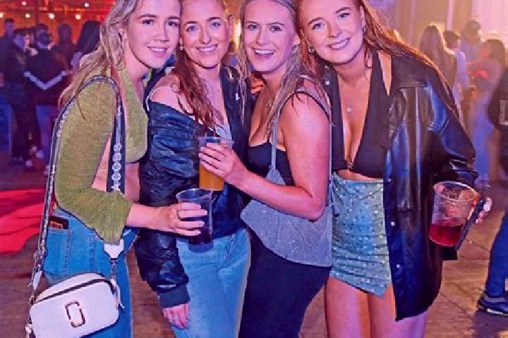 Layla, 20 — Escort in Drumlish, Ireland