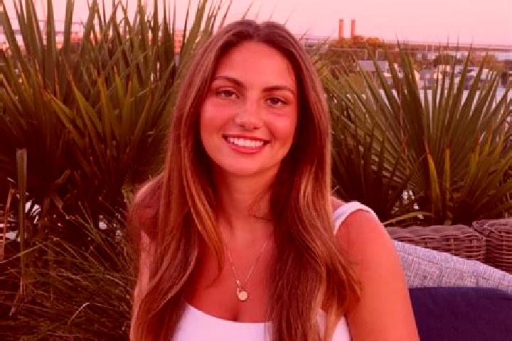 Layla, 20 — Escort in Riva, United States