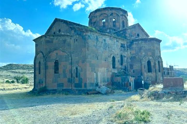 Layla, 20 — Escort in Talin, Armenia
