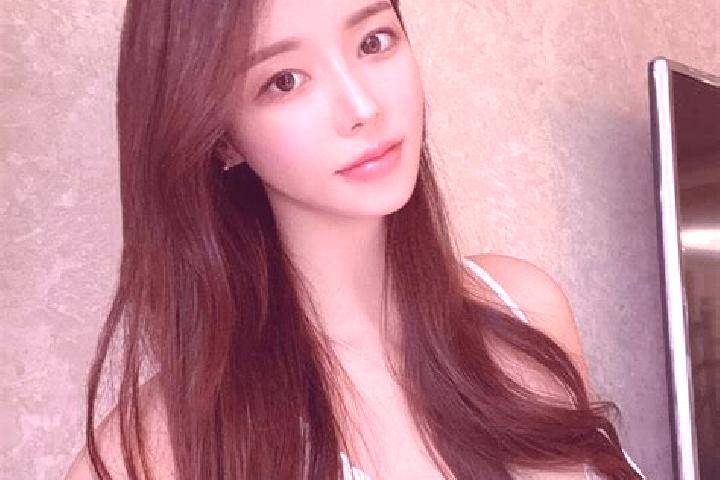 Layla, 20 — Escort in Yutiao, China