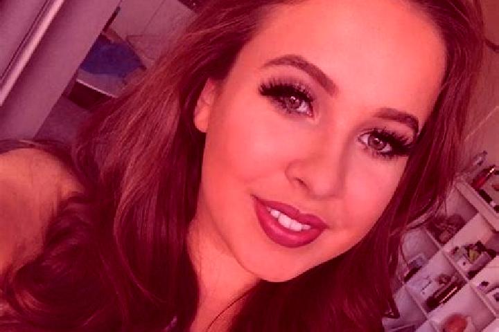 Layla, 21, a auburn amber-eyed slavic companion based in Eutingen an der Enz. Offering Domination, Girlfriend Experience, Tantra. Available for incall and ou...