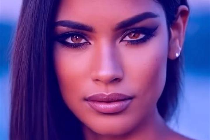 Layla, 21, a black grey-eyed latina companion based in Asmadere. Offering Prostate Massage, 69, A-Level. Available for incall and outcall, day and evening da...