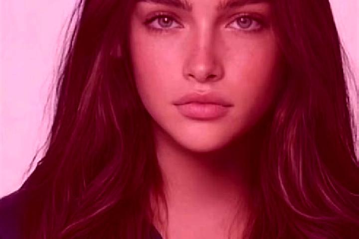 Layla, 21, a brunette blue-eyed middle eastern companion based in Saratamata. Offering Roleplay, Duos, Striptease. Available for incall and outcall, day and ...