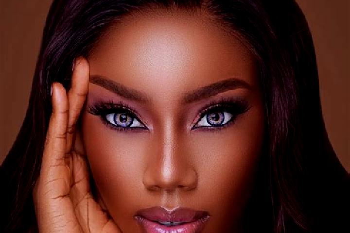 Layla, 21, a chestnut blue-eyed ebony companion based in Parakanpanjang. Offering Domination, Dinner Date, Prostate Massage, Fetish. Available for incall and...