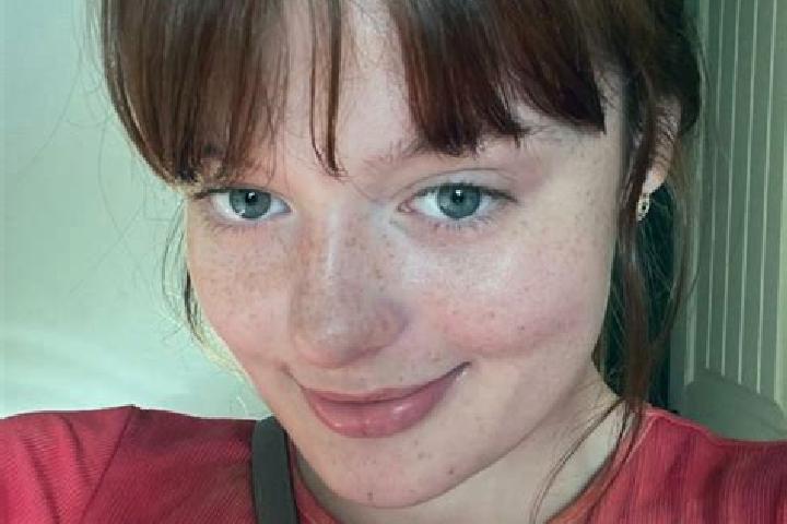 Layla, 21, a red green-eyed caucasian companion based in Niederorschel. Offering BDSM, Overnight, Striptease. Available for incall and outcall, day and eveni...