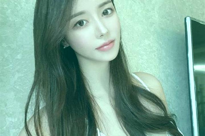 Layla, 21 — Escort in Bazhai, China