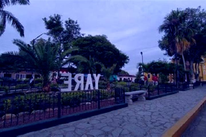 Layla, 21 — Escort in San Francisco de Yare, Venezuela