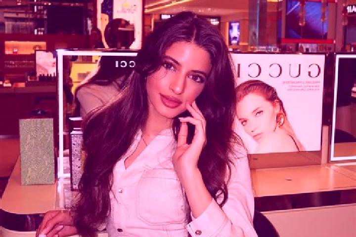 Layla, 21 — Escort in Talin, Syria