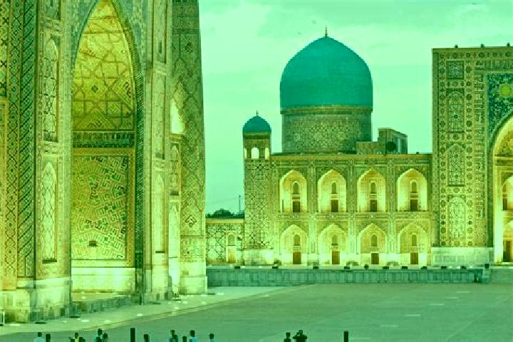 Layla, 21 — Escort in Xonqa, Uzbekistan