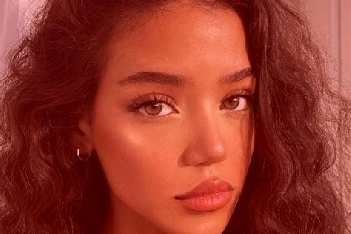 Layla, 22, a black brown-eyed european companion based in Hounde. Offering Overnight, Couples, Girlfriend Experience, CIM, GFE. Available for incall and outc...